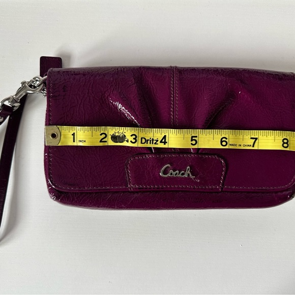 Coach Patent Leather large flap wallet wristlet - Picture 14 of 17